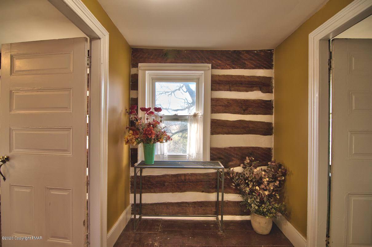 526 Weir Mountain Road Gilbert, PA 18331 - Photo 48 of 127 Photo 048