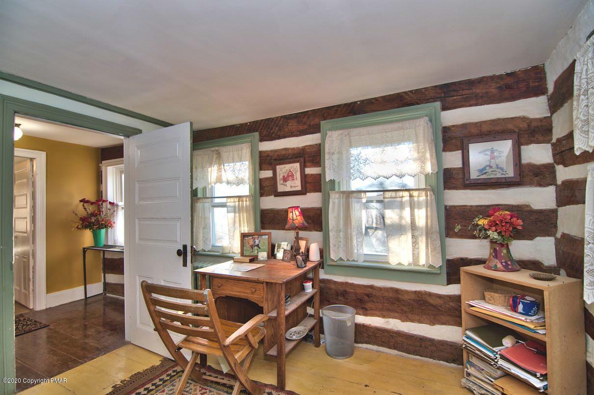 526 Weir Mountain Road Gilbert, PA 18331 - Photo 51 of 127 Photo 051