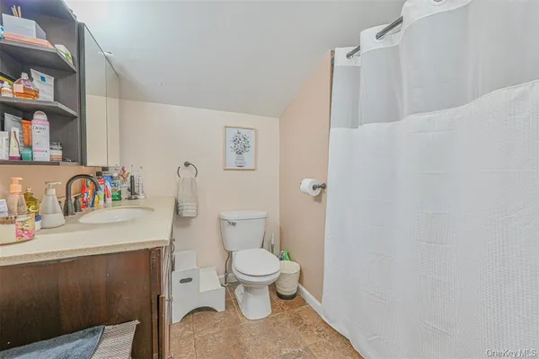 $579,000 | 45 Jervis Avenue, Copiague, NY 11726