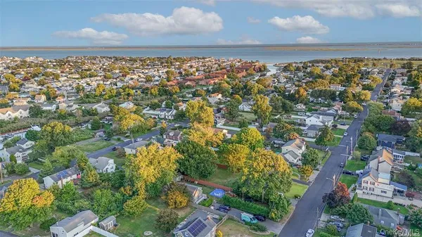 $579,000 | 45 Jervis Avenue, Copiague, NY 11726