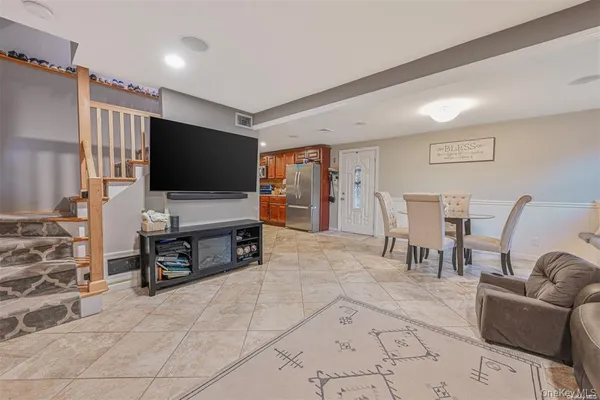 $579,000 | 45 Jervis Avenue, Copiague, NY 11726