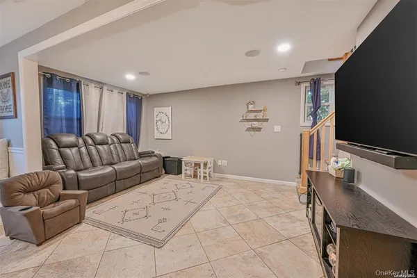 $579,000 | 45 Jervis Avenue, Copiague, NY 11726