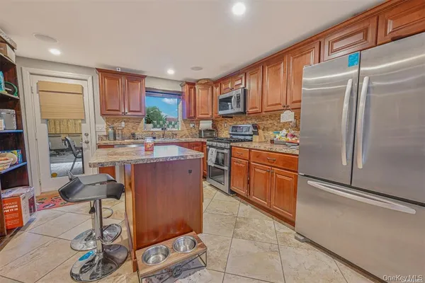 $579,000 | 45 Jervis Avenue, Copiague, NY 11726