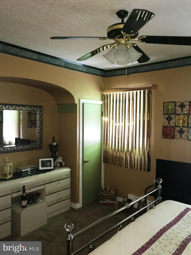 2408 South Chadwick Street Philadelphia, PA 19145 - Photo 6 of 14 Gallery Image 6