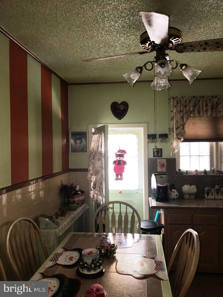 2408 South Chadwick Street Philadelphia, PA 19145 - Photo 9 of 14 Gallery Image 9