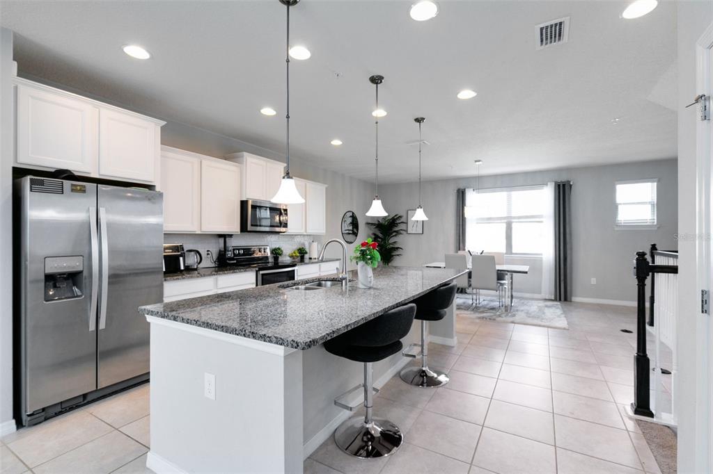 586 Piazza Point Oviedo, FL 32765 - Photo 15 of 38
