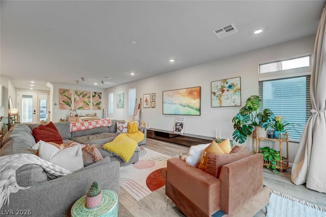 6764 Vista Roma Avenue Las Vegas, NV 89139 - Photo 13 of 67