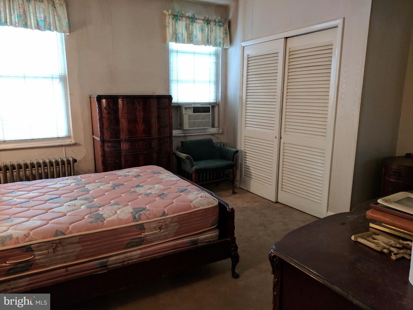 1840 West Ritner Street Philadelphia, PA 19145 - Photo 12 of 15 Bedroom - Main