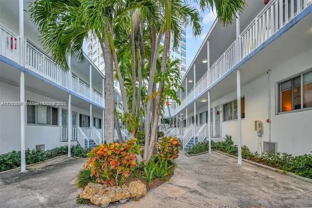 $225,000 | 1840 James Avenue, Unit 4, Miami Beach, FL 33139