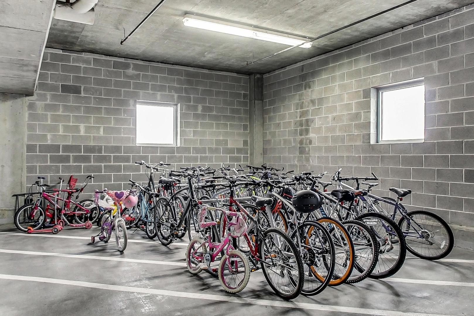909 West Washington Boulevard, Unit 811 Chicago, IL 60607 - Photo 28 of 28 a view of a bike garage