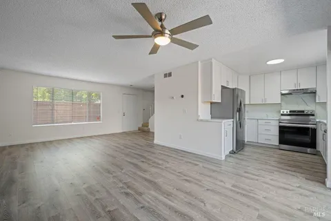 $429,000 | 1737 Las Raposas Court, Santa Rosa, CA 95409