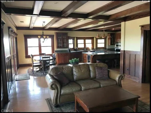 $9,750 | 1790 East Burnett Street, Signal Hill, CA 90755