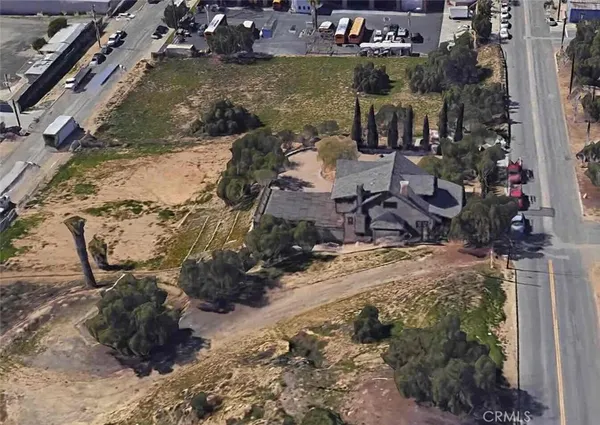 $9,750 | 1790 East Burnett Street, Signal Hill, CA 90755