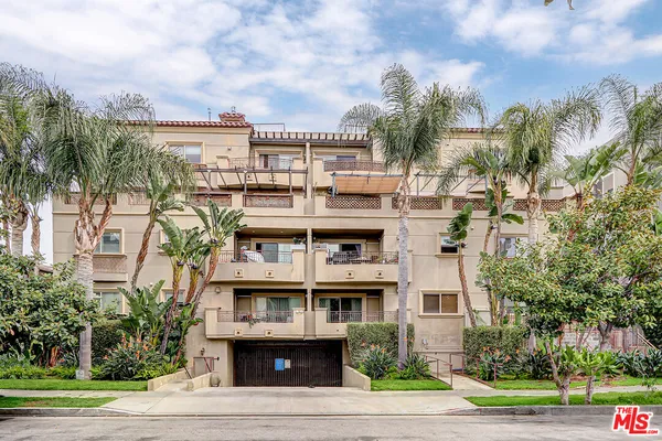 $4,295 | 1520 South Shenandoah Street, Unit 304, Los Angeles, CA 90035