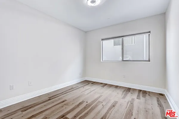 $4,295 | 1520 South Shenandoah Street, Unit 304, Los Angeles, CA 90035