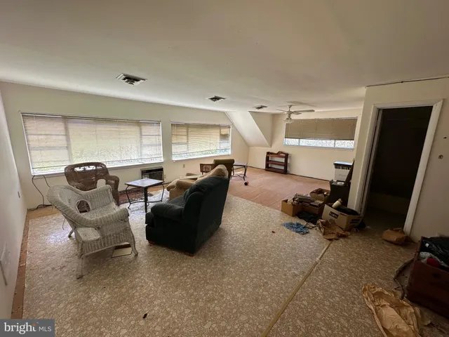 $315,000 | 281 Misty Lane, Berkeley Springs, WV 25411