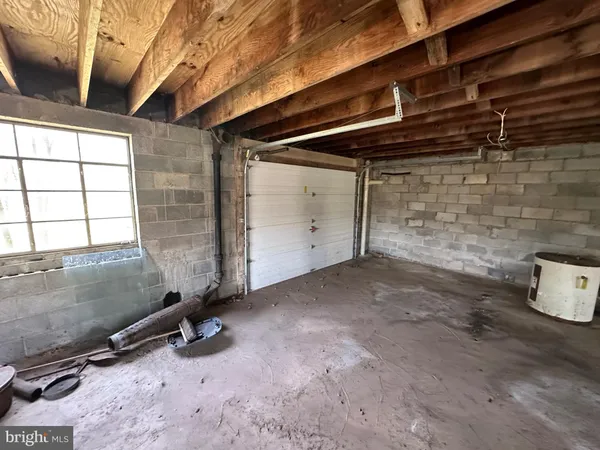 $315,000 | 281 Misty Lane, Berkeley Springs, WV 25411