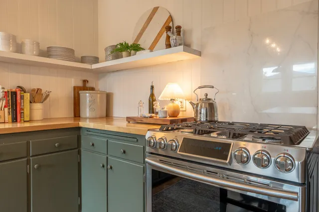 $185,000 | 416 East Camp Street, Ely, MN 55731