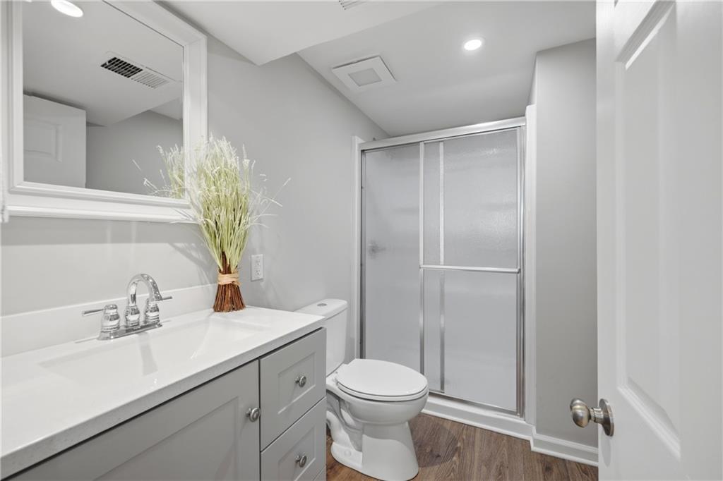 504 Southwest Persels Road Lee's Summit, MO 64081 - Photo 21 of 26 Gallery Image 21