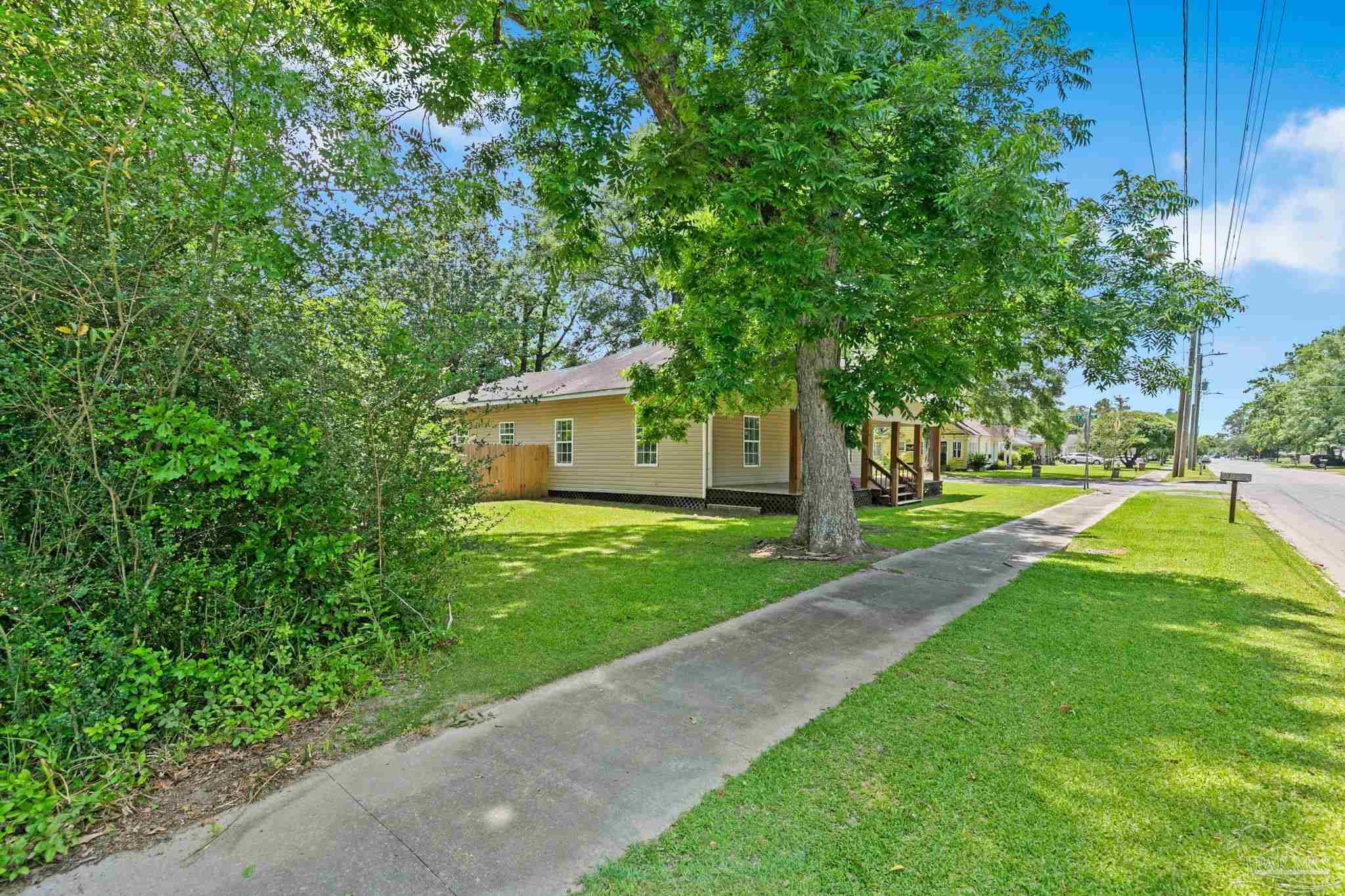 211 South Presley Street Atmore, AL 36502 - Photo 37 of 52