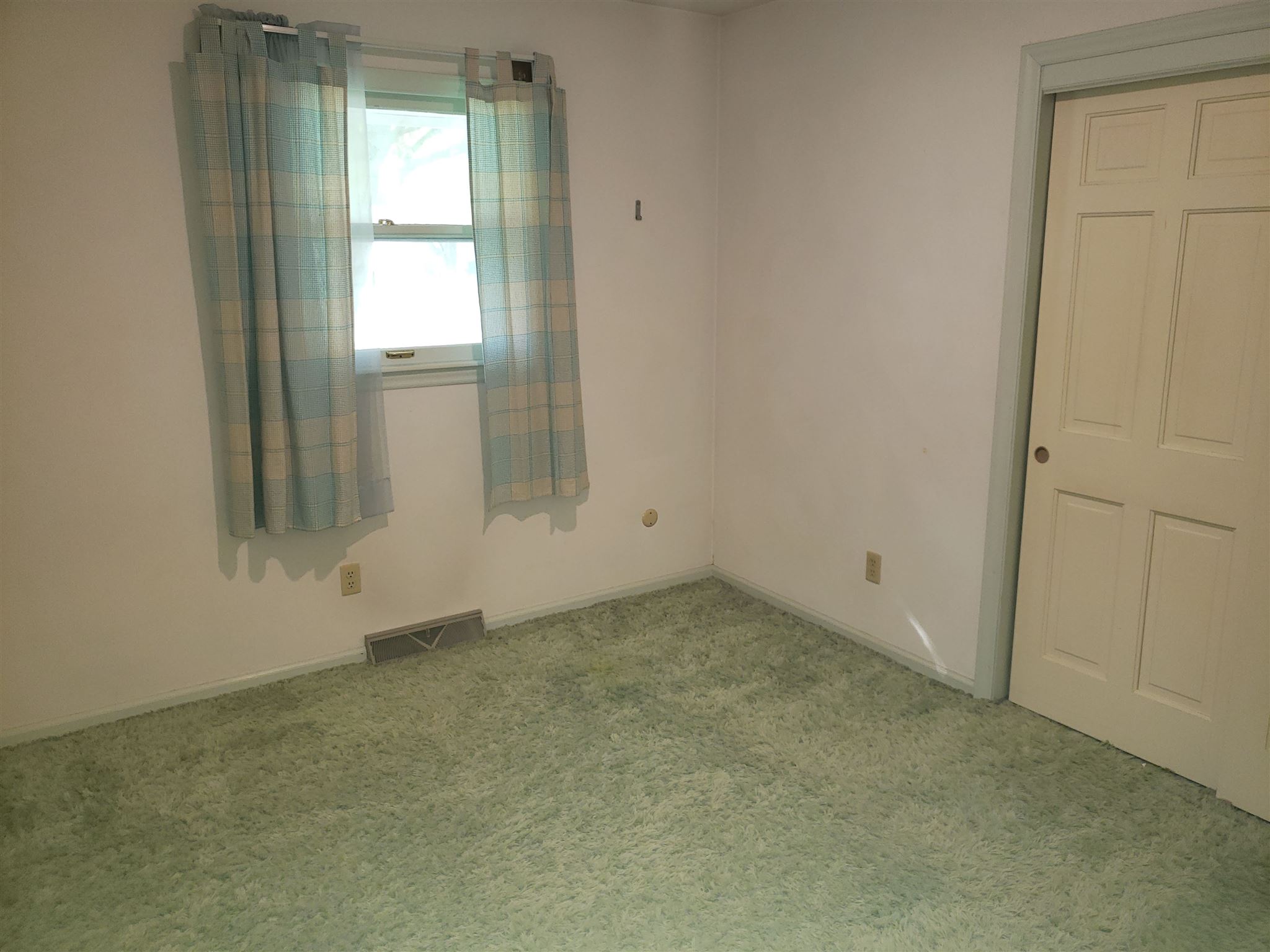 56200 Cedar Road Mishawaka, IN 46545 - Photo 14 of 30 Gallery Image 14