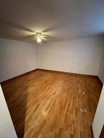 $3,295 | 4051 North Kenmore Avenue, Unit GS, Chicago, IL 60613