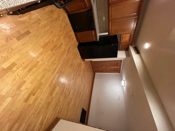 $3,295 | 4051 North Kenmore Avenue, Unit GS, Chicago, IL 60613