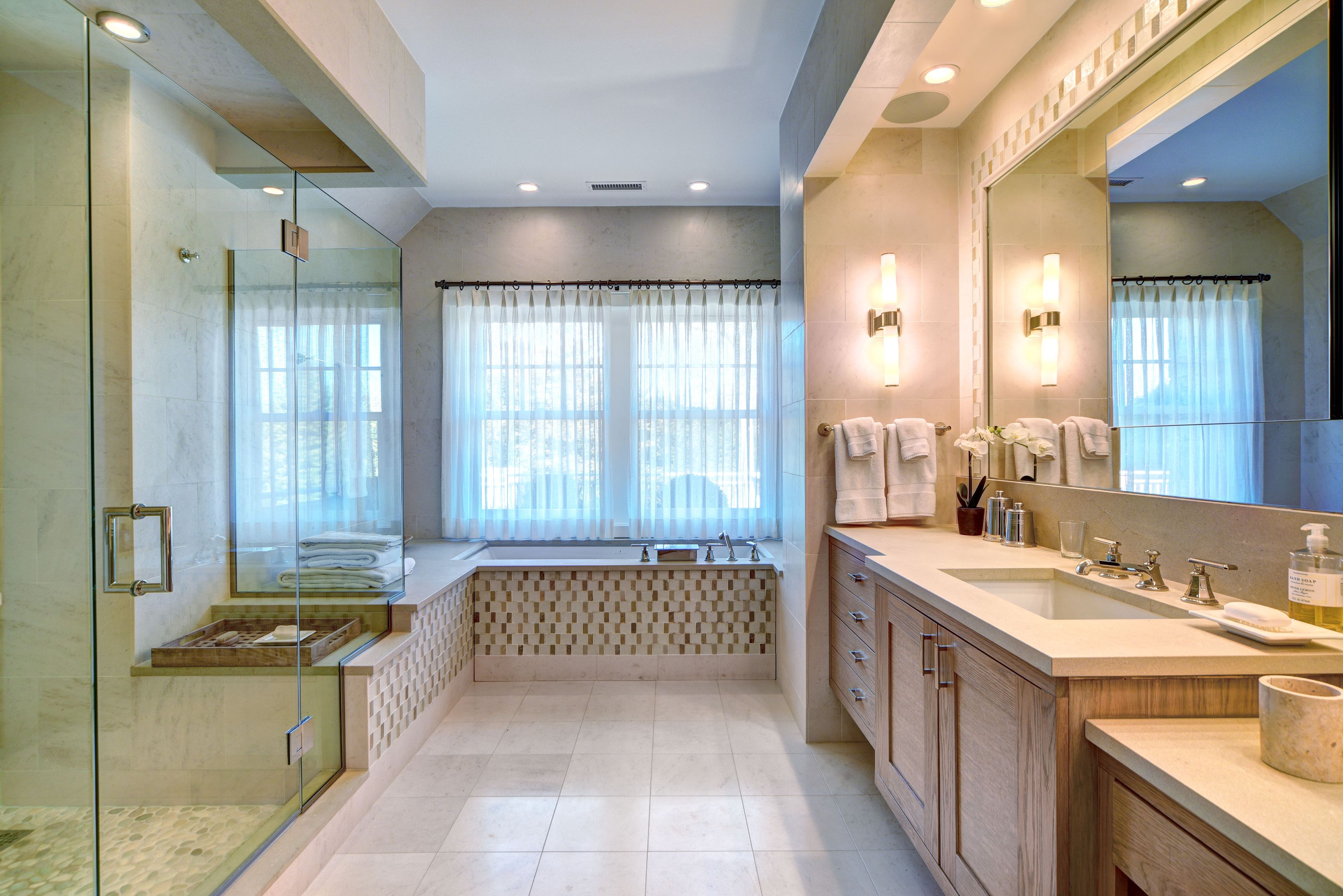 12 Baiting Hollow Road East Hampton, NY 11937 - Photo 21 of 38