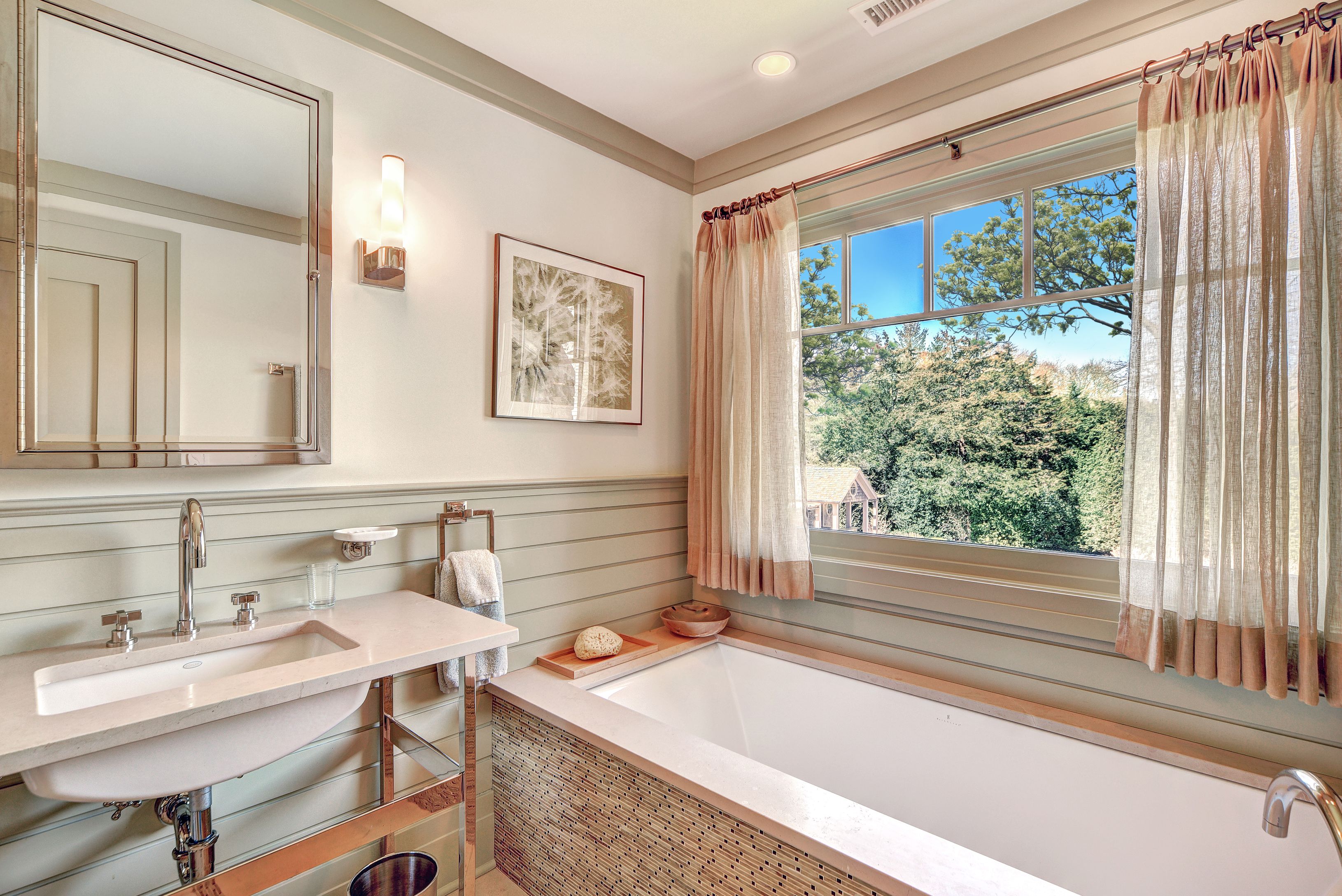 12 Baiting Hollow Road East Hampton, NY 11937 - Photo 25 of 38