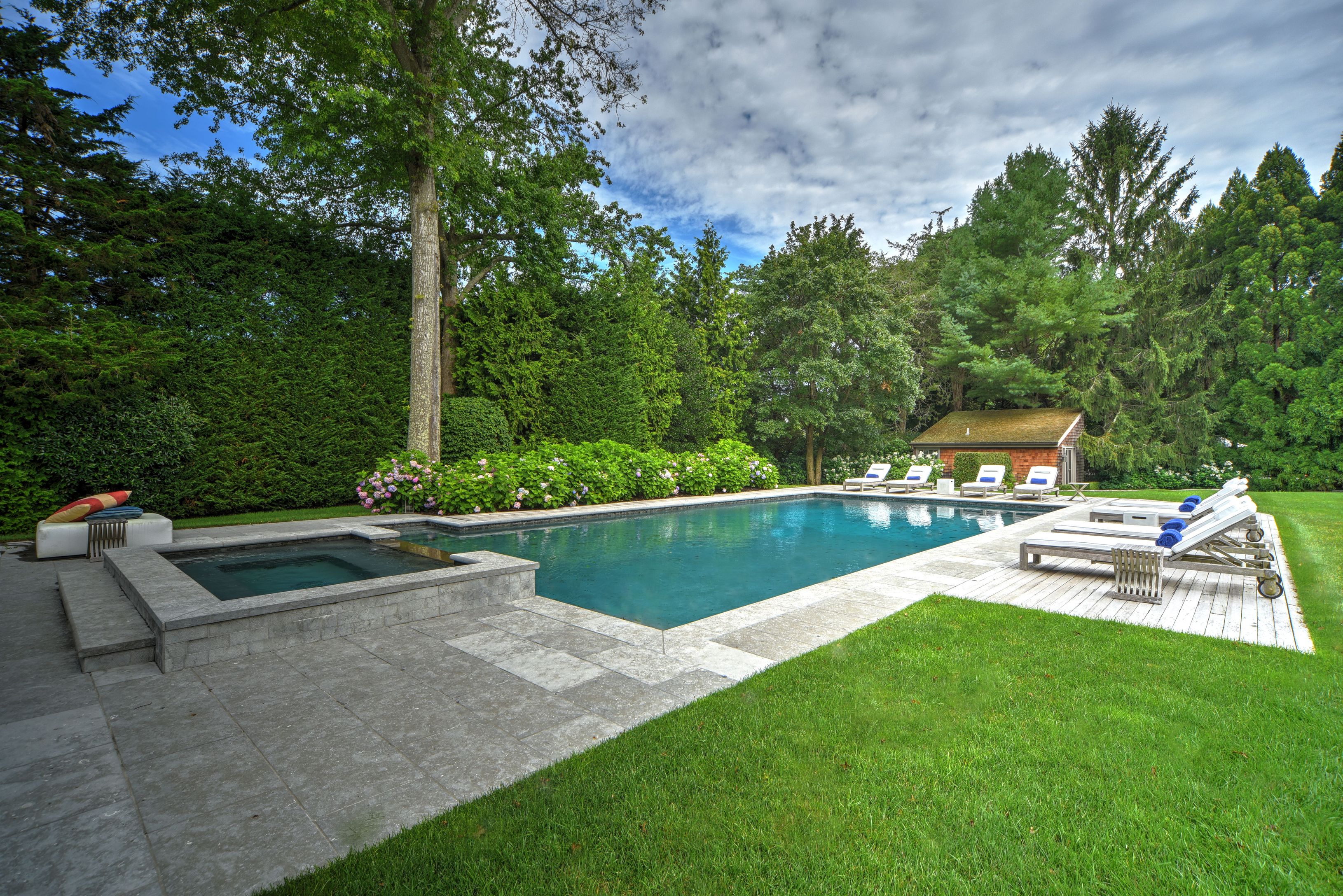 12 Baiting Hollow Road East Hampton, NY 11937 - Photo 3 of 38