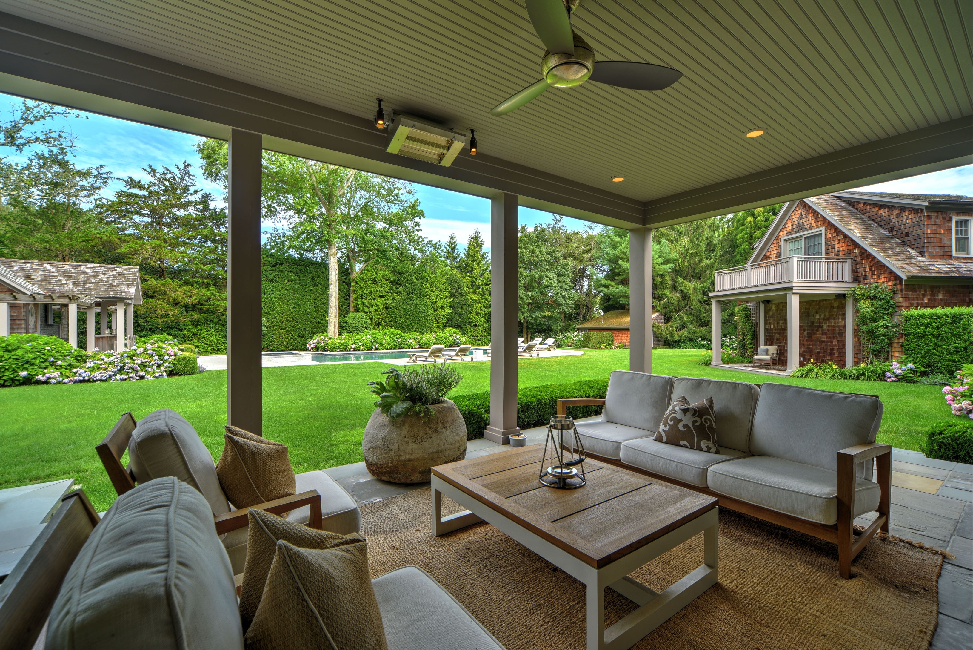 12 Baiting Hollow Road East Hampton, NY 11937 - Photo 5 of 38