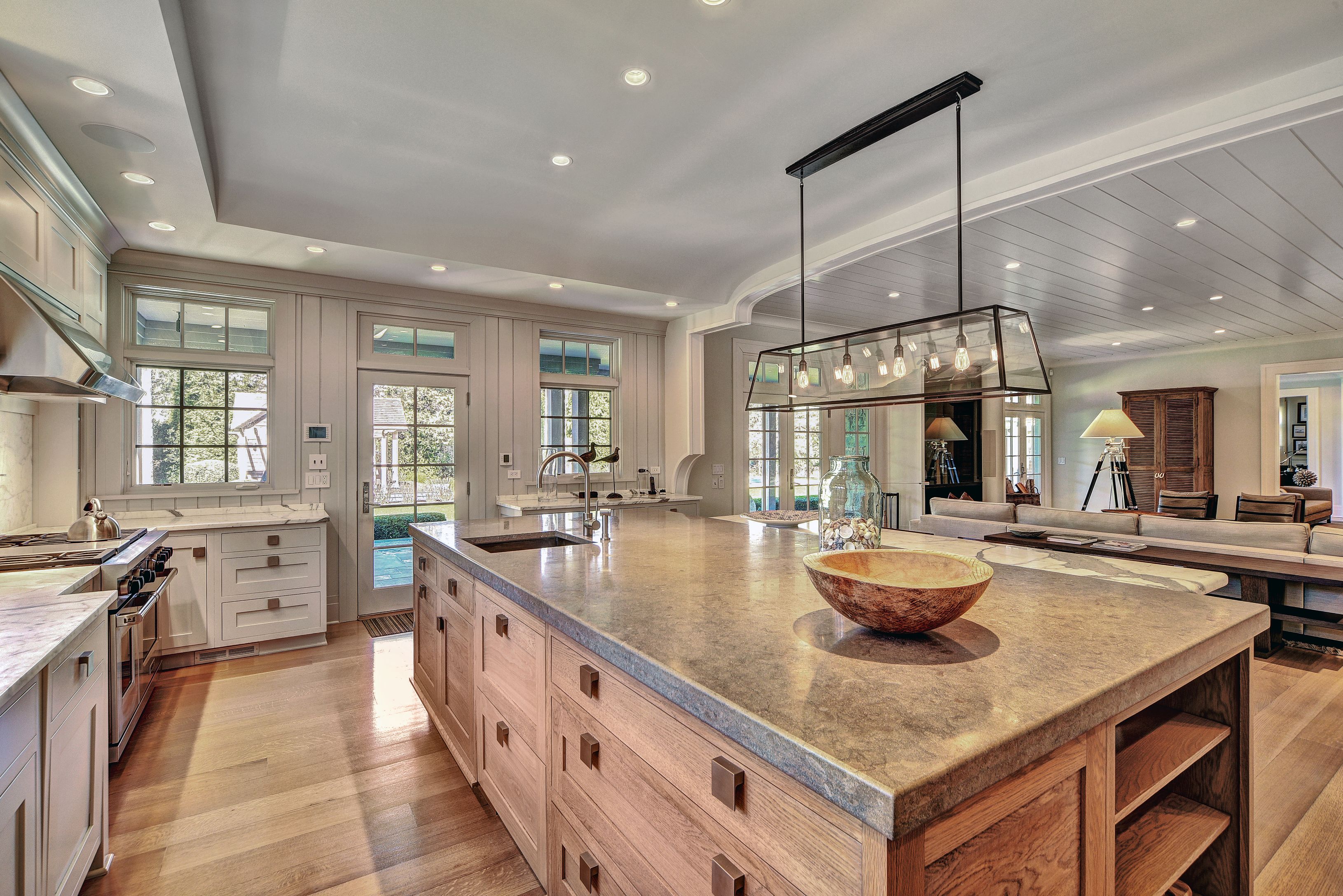 12 Baiting Hollow Road East Hampton, NY 11937 - Photo 10 of 38