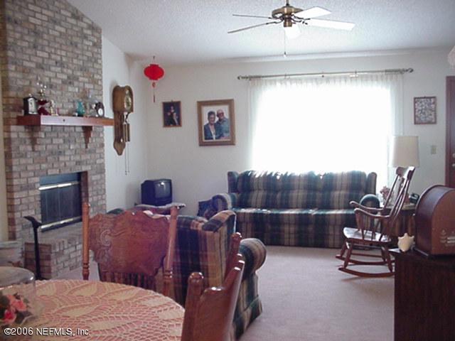 4322 Hall And Boree Road Middleburg, FL 32068 - Photo 18 of 23 Dinning looking into Great Room