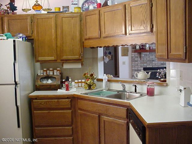 4322 Hall And Boree Road Middleburg, FL 32068 - Photo 20 of 23 Kitchen