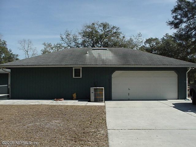 Side entry garage