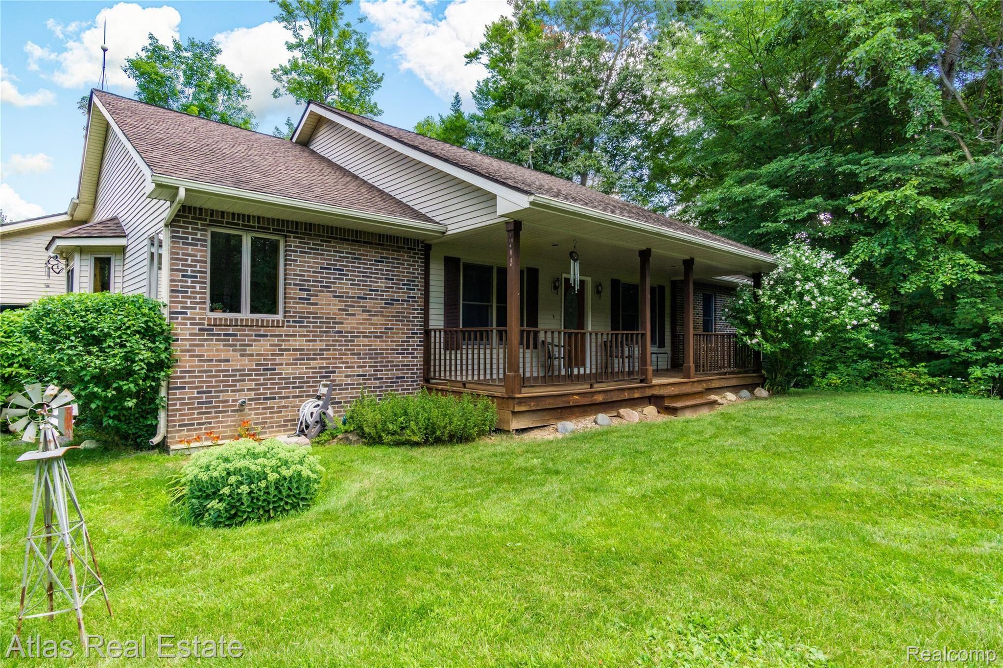 1717 Pero Lake Road Lapeer, MI 48446 - Photo 9 of 58 Exteriors 13.jpg