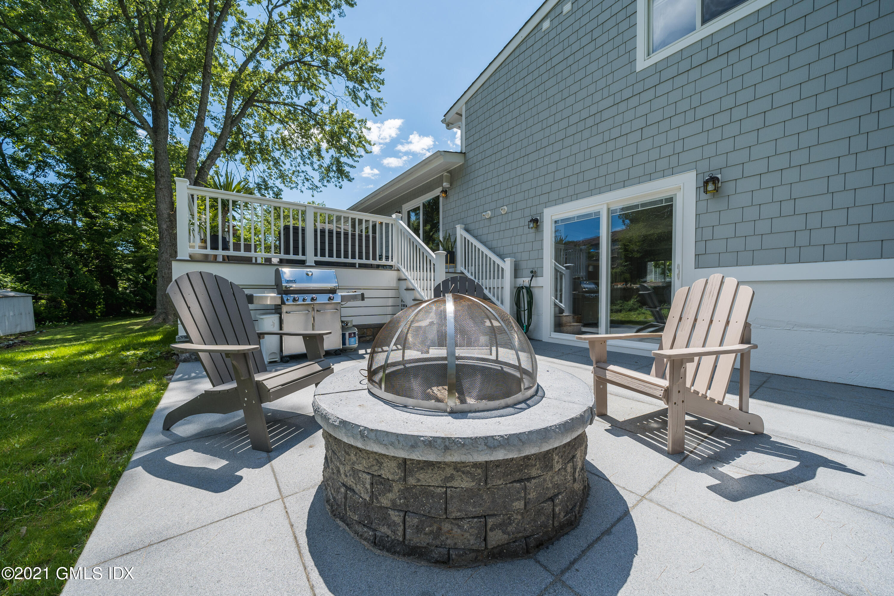 18 Amherst Road Riverside, CT 06878 - Photo 21 of 24 5 Fire Pit Exterior 4