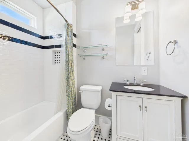 $500,000 | 520 West Gregory Street, Pensacola, FL 32501