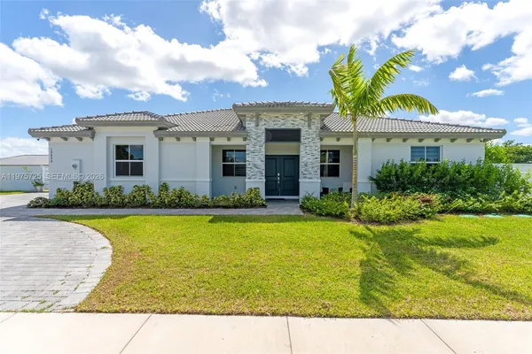 $820,000 | 19866 Southwest 320th Street, Homestead, FL 33030