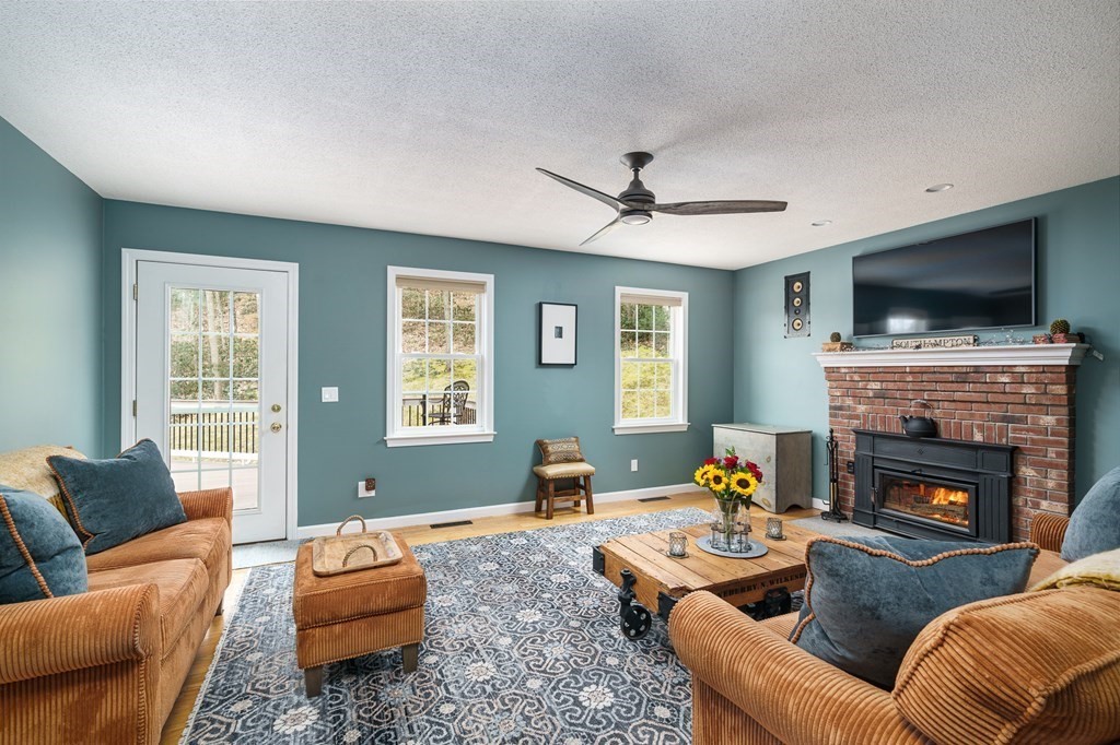 326 Fomer Road Southampton, MA 01073 - Photo 16 of 42 Gallery Image 16