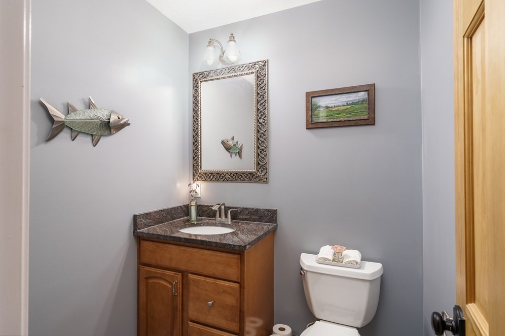 326 Fomer Road Southampton, MA 01073 - Photo 17 of 42 Gallery Image 17