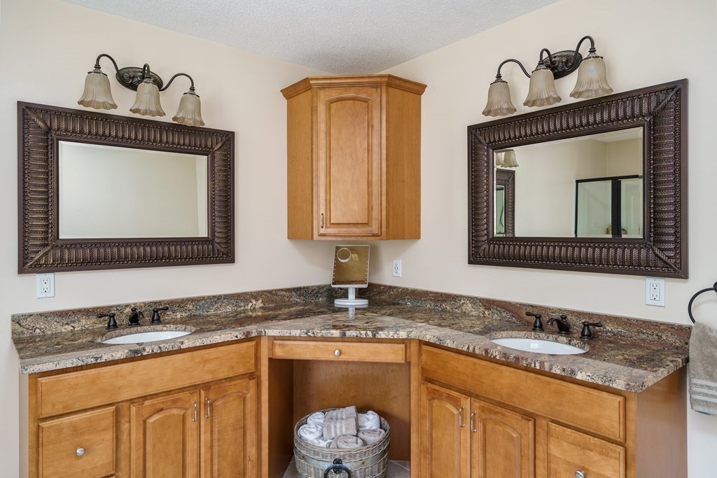 326 Fomer Road Southampton, MA 01073 - Photo 29 of 42 Gallery Image 29