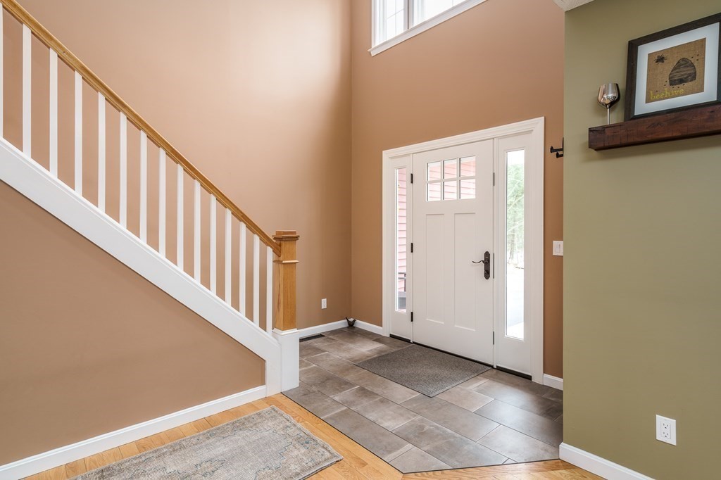 326 Fomer Road Southampton, MA 01073 - Photo 3 of 42 Gallery Image 3