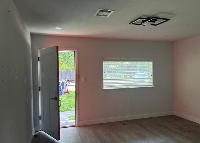 5727 Rue Street Houston, TX 77033 - Photo 9 of 15 Gallery Image 9