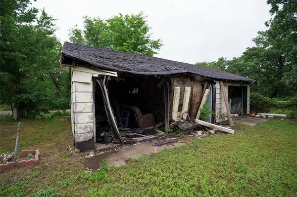 $40,000 | 180 County Road 3579, Pawhuska, OK 74056