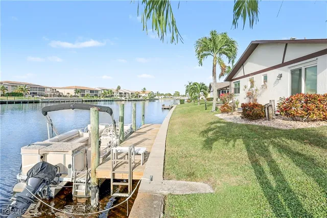 $1,400 | 4528 Southeast 5th Place, Unit 8, Cape Coral, FL 33904