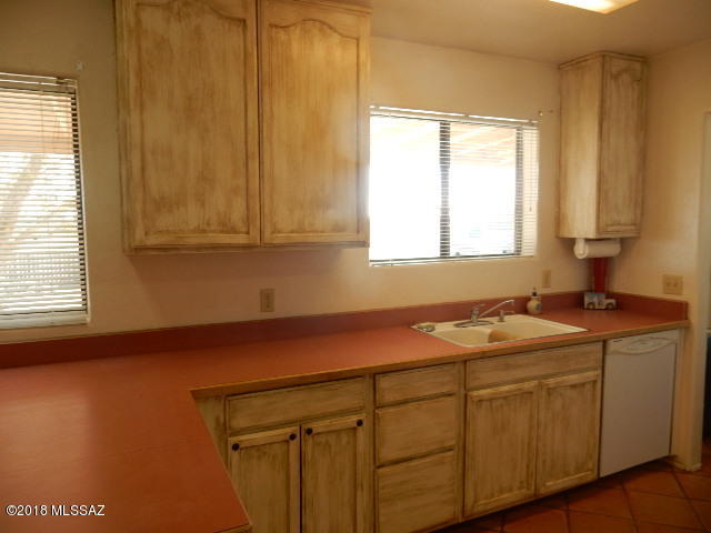 8404 South Anderson Road Willcox, AZ 85643 - Photo 10 of 38