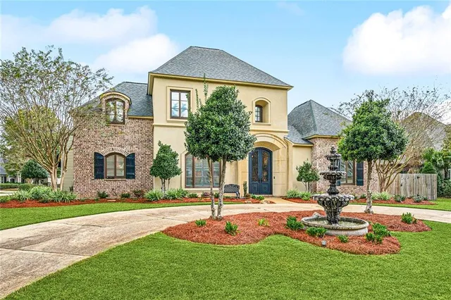 $825,000 | 209 Delta Drive, Mandeville, LA 70448