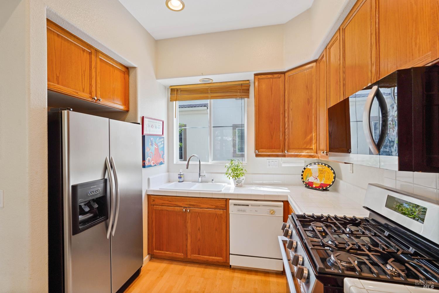 40 Moon Shadow Drive Milpitas, CA 95035 - Photo 11 of 65