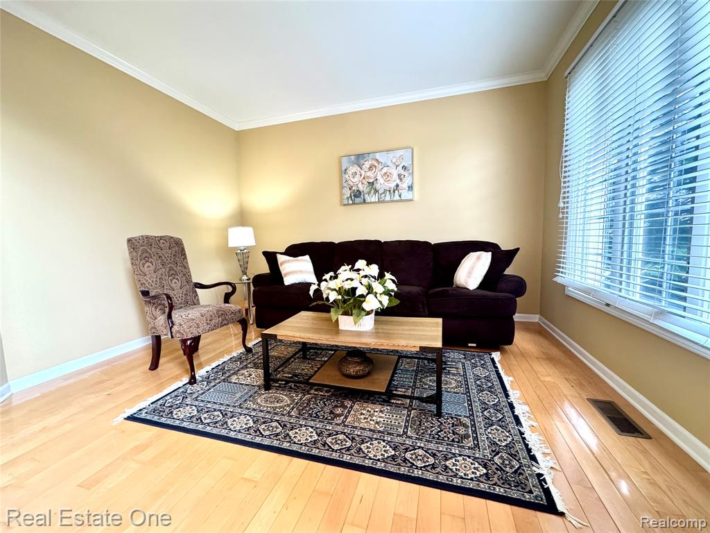 1215 Letica Drive Rochester, MI 48307 - Photo 20 of 43
